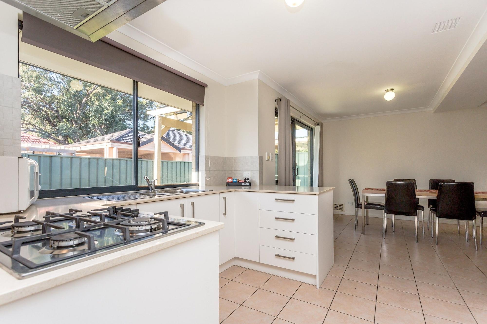 Country Comfort Perth Exterior foto